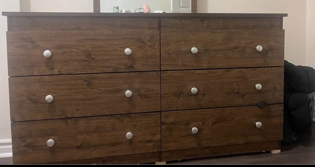 Rustic Walnut 6-Drawer Bedroom Dresser with Silver Knobs thumbnail 2